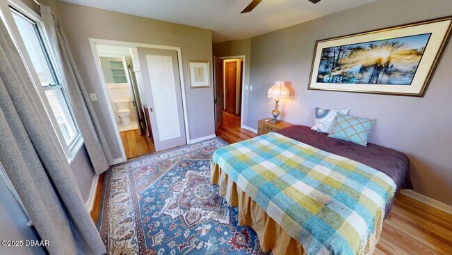 Building Photo - 425 Wisteria Rd