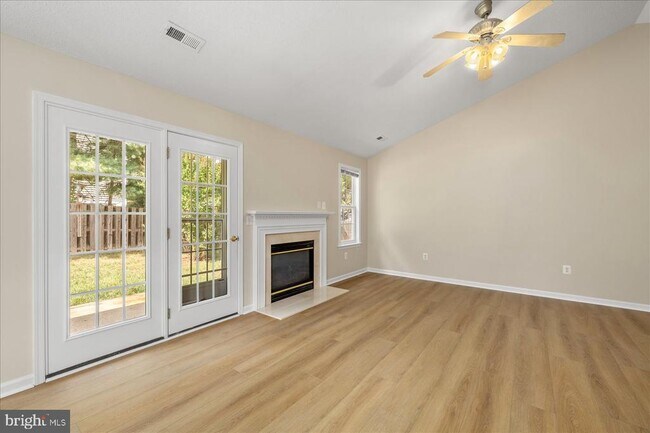 Building Photo - 5703 Halifax Ct