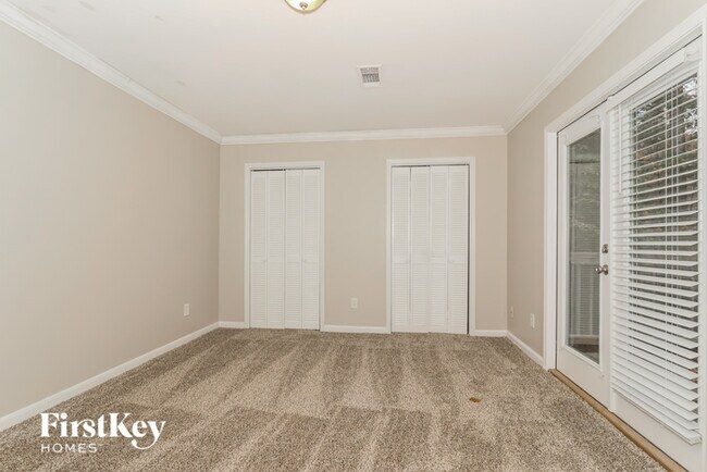 Building Photo - 3167 Lake Ranch Dr