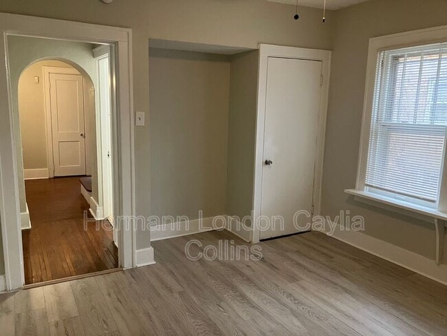 Building Photo - 135 Hereford Ave