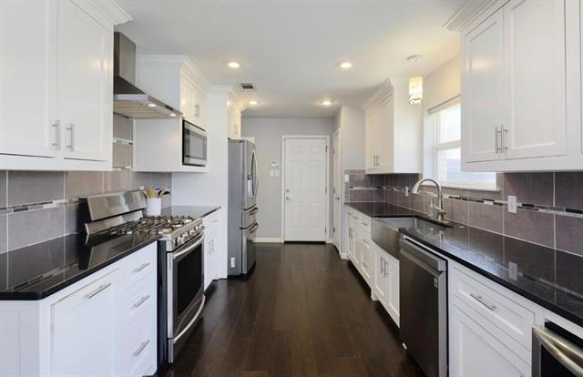 Building Photo - 10282 Vinemont St