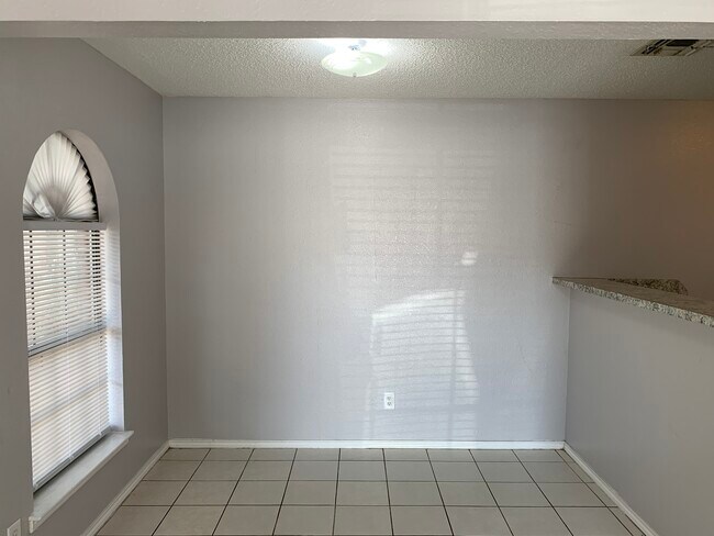 Dinning Room - 2916 N 32nd St