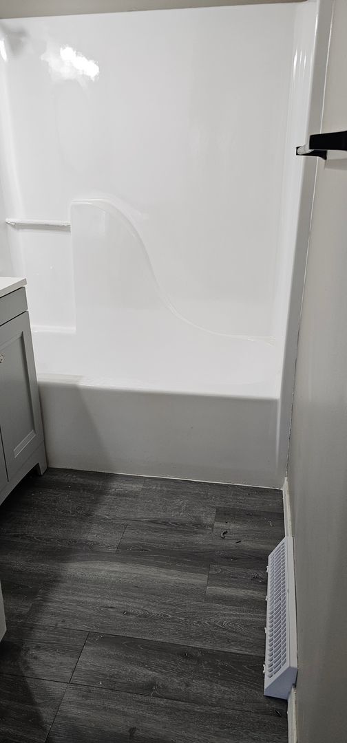 Building Photo - COMING SOON!! Available Soon in SF KCMO