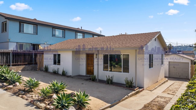 Building Photo - Newly Renovated, Beautiful 2-Bed/1Bath Stand Alone Home