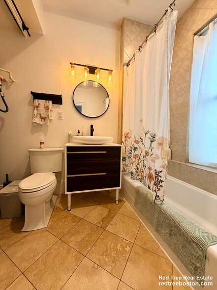 Building Photo - 470 Massachusets Ave. Unit 3