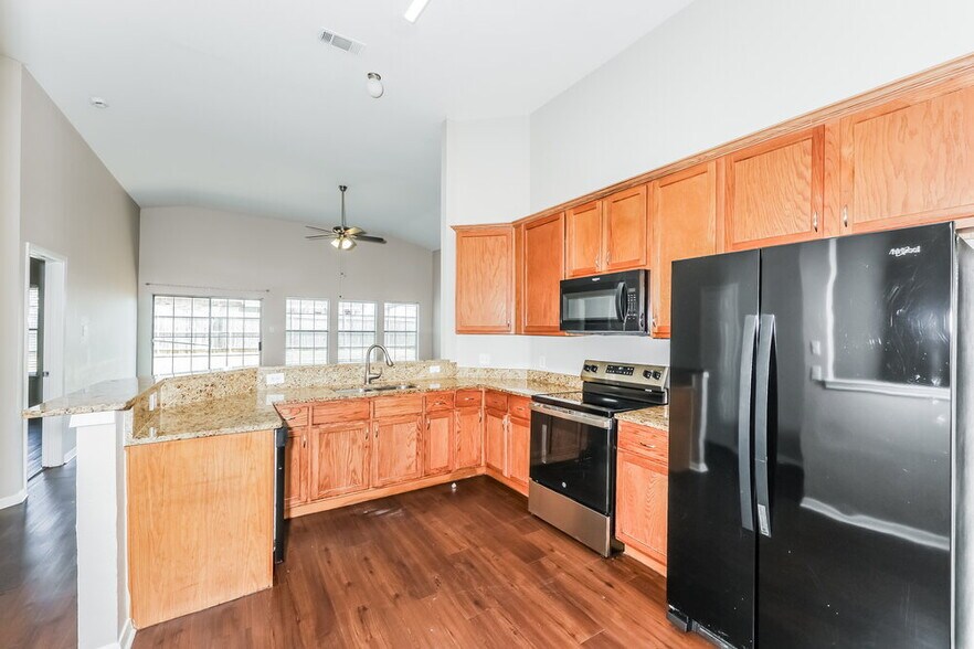 Building Photo - 926 Hannah Way