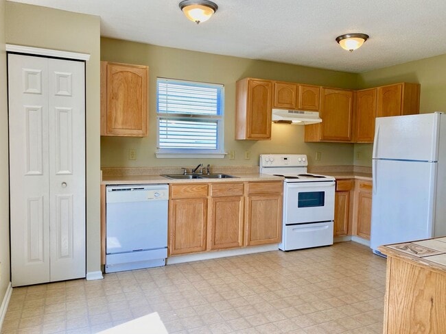 Building Photo - COMING SOON!! Wonderful 3 Bedroom 2.5 Bathroom Two Story Home with Loft on the Pond in Wayne!