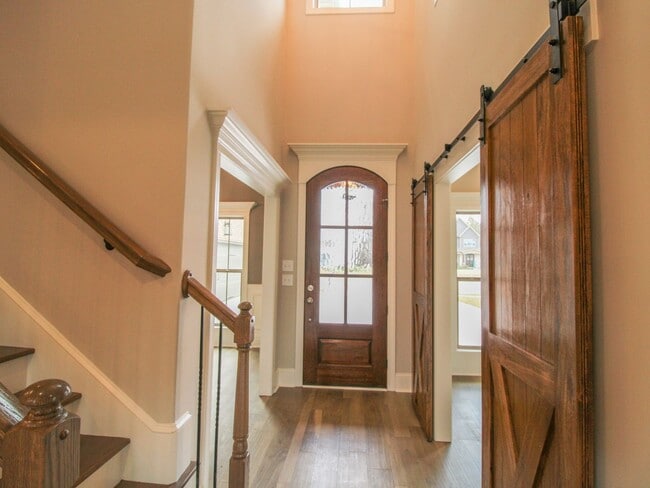 Building Photo - Fabulous Home in Canebrake