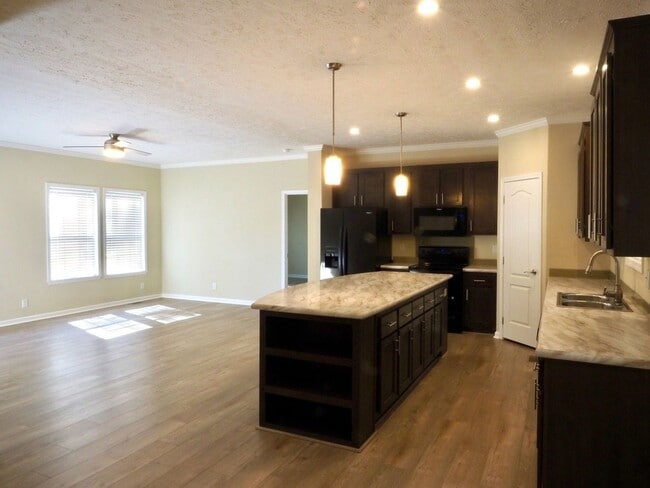 Building Photo - Charming Country Three-Bedroom Two-Bathroo...