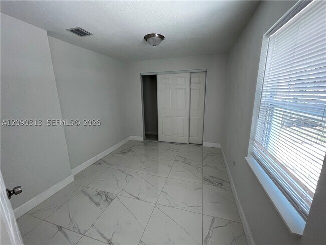Building Photo - 6801 SW 13th St