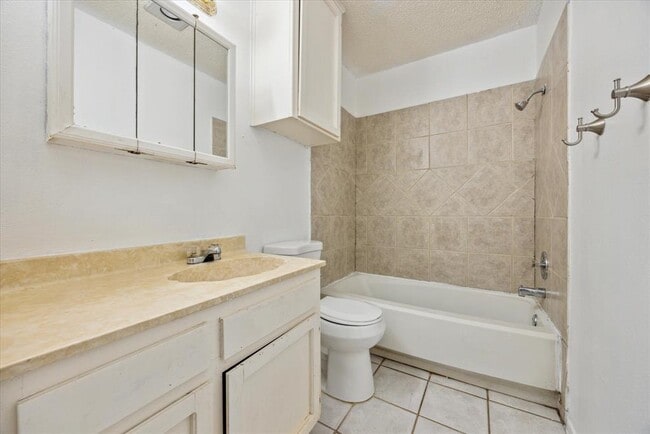 Building Photo - 5108 Lambs Ln