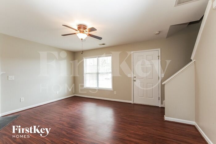Building Photo - 6015 Trailshead Dr
