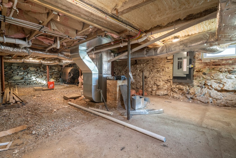 Building Photo - 17 Bridge St