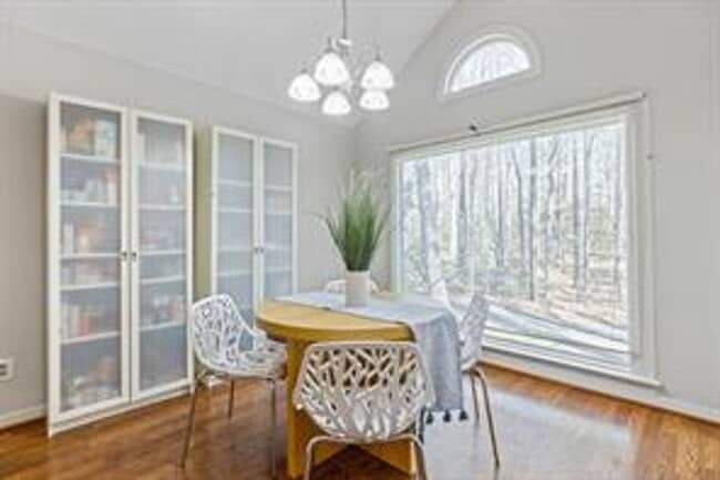 Building Photo - Chesterfield/Midlothian-Woodlake Subdivision- 1st Floor Bedroom