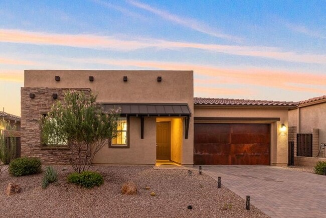 Building Photo - Beautiful home in Gated Dove Mountain Comm...