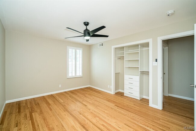 Building Photo - 1120 S Mason Rd