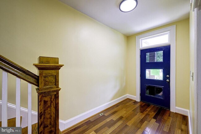 Building Photo - 5518 13th St NW