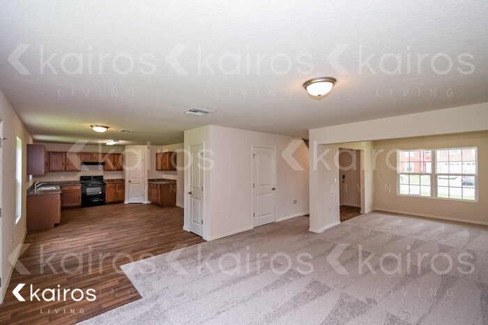 Building Photo - 94 Rolling Sands Dr