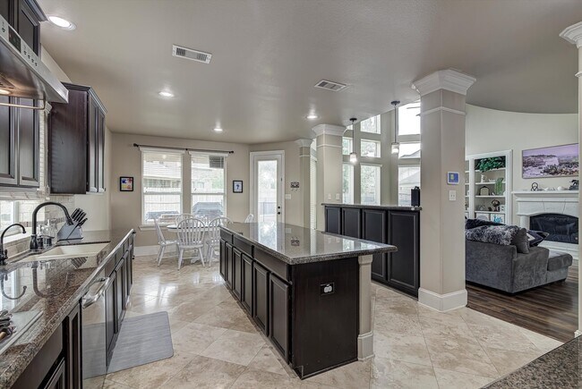 Building Photo - 27410 Starlit Ranch Drive