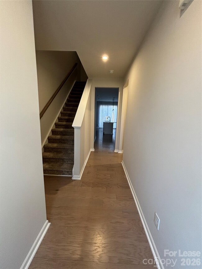 Building Photo - 5200 Somerset Hill Ln