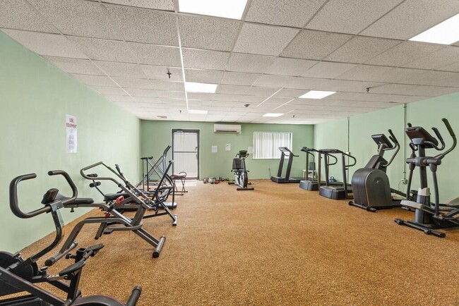Building Photo - 2500 Mystic Valley Pkwy