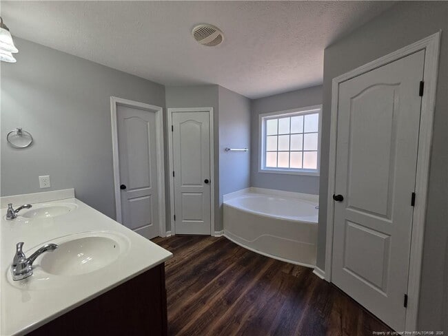 Building Photo - 366 Carolina Oaks Cir