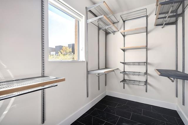 Building Photo - 4111 Newton Ave