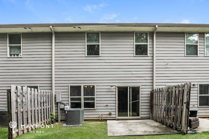 Building Photo - 1585 Iris Walk