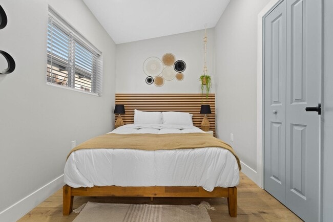 Building Photo - ? Modern 1 Bedroom in National City – Furn...