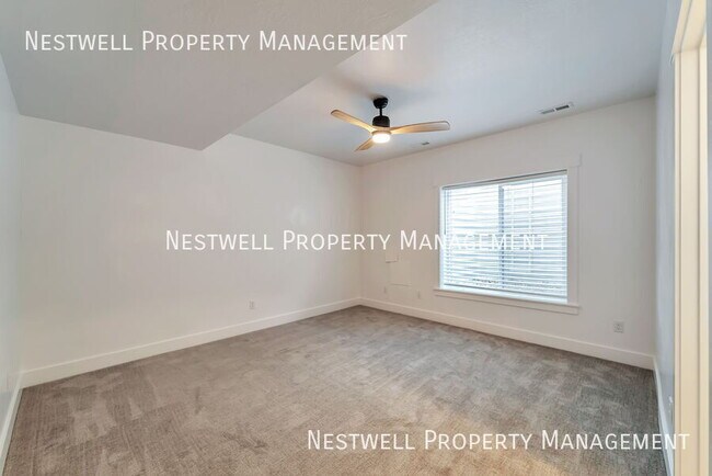 Building Photo - 10907 Paddle Board Way