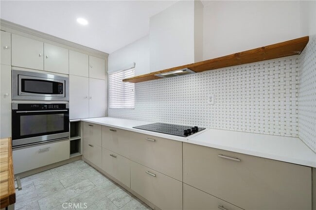 Building Photo - 3202 Belvedere Dr