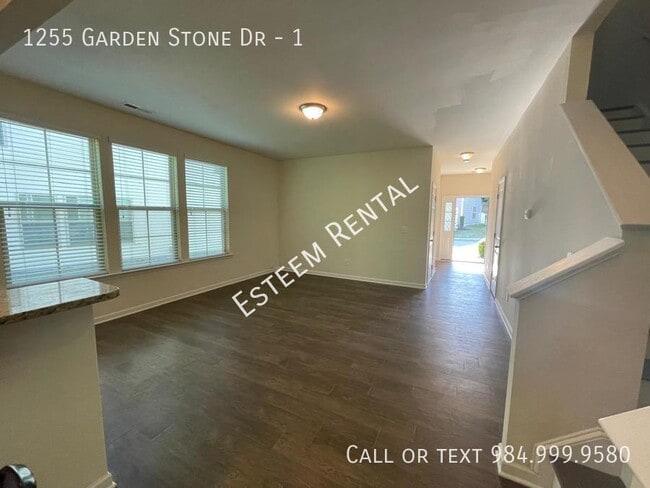 Building Photo - 1255 Garden Stone Dr
