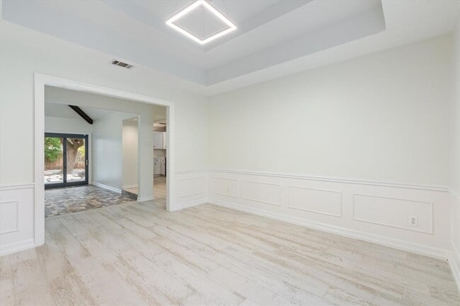 Building Photo - 109 White Sands Dr