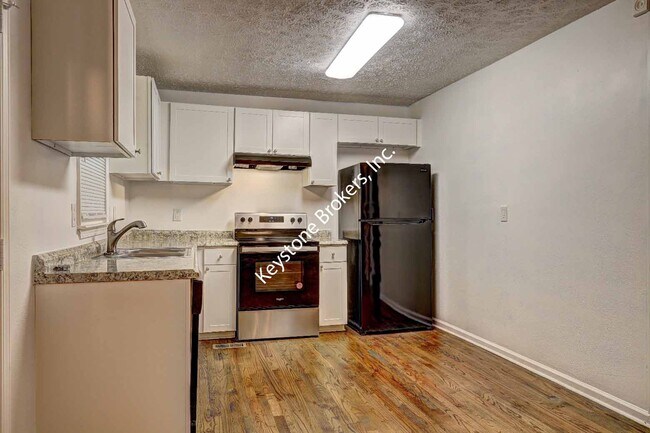 Building Photo - 4090 Knotty Oak Trail