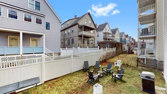 Building Photo - 37-39 Belknap St