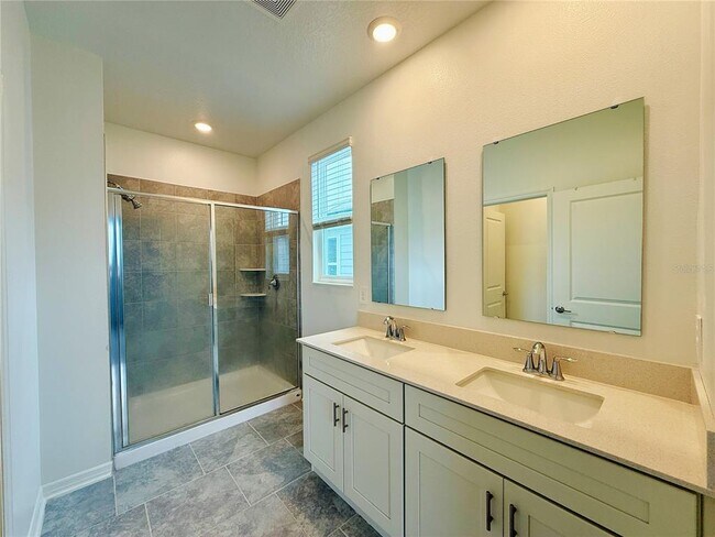 Building Photo - 4149 Pino St