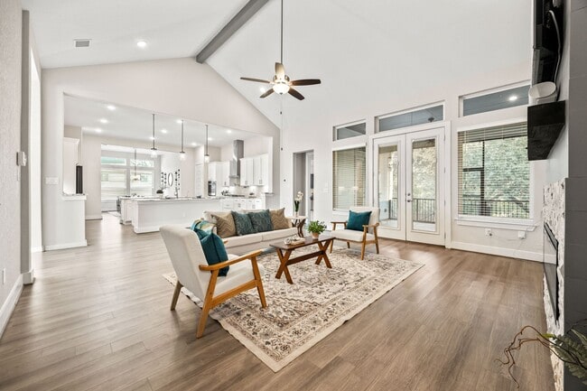 Building Photo - Stunning Single-Story Home with Designer Finishes, Private Pool & Expansive Greenbelt Lot