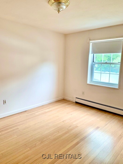 Building Photo - 69 Grove St