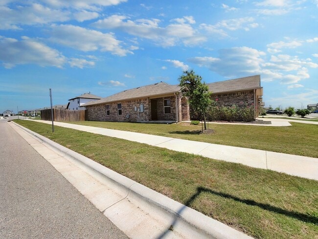 Building Photo - 1308 Fairhaven Gtwy