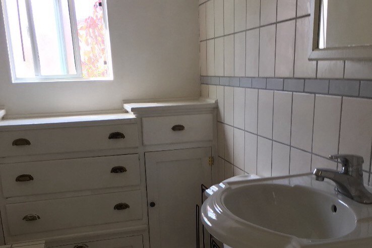 Building Photo - 1117 E California Ave