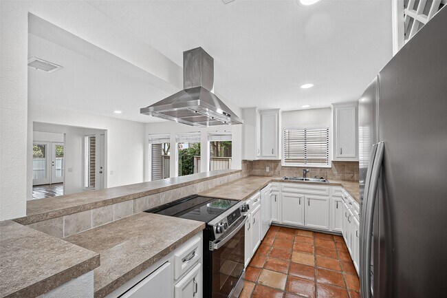 Building Photo - 1344 Chardonnay Dr