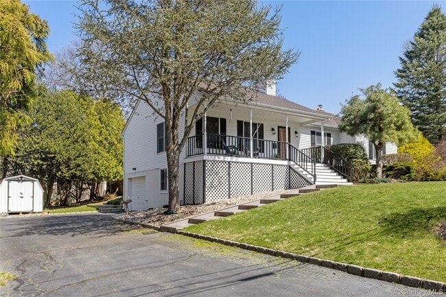 Building Photo - 52 Summit Dr