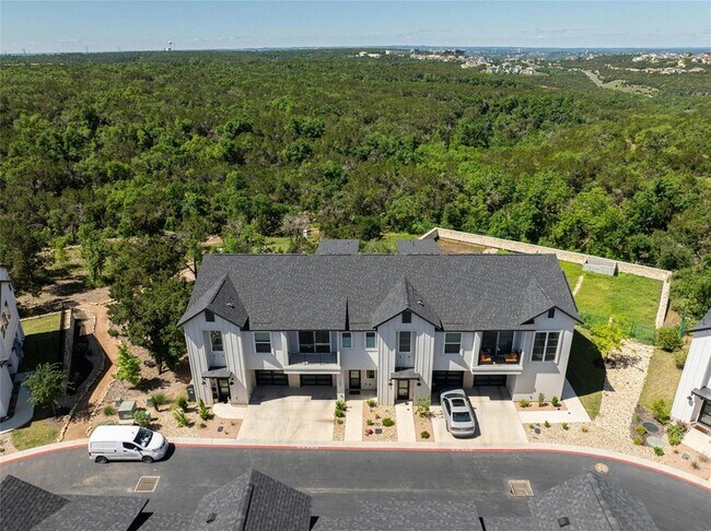 Building Photo - 12001 Vista Parke Dr