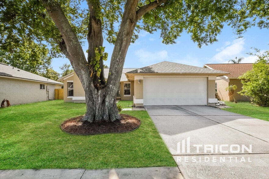 Primary Photo - 1007 Black Willow Dr