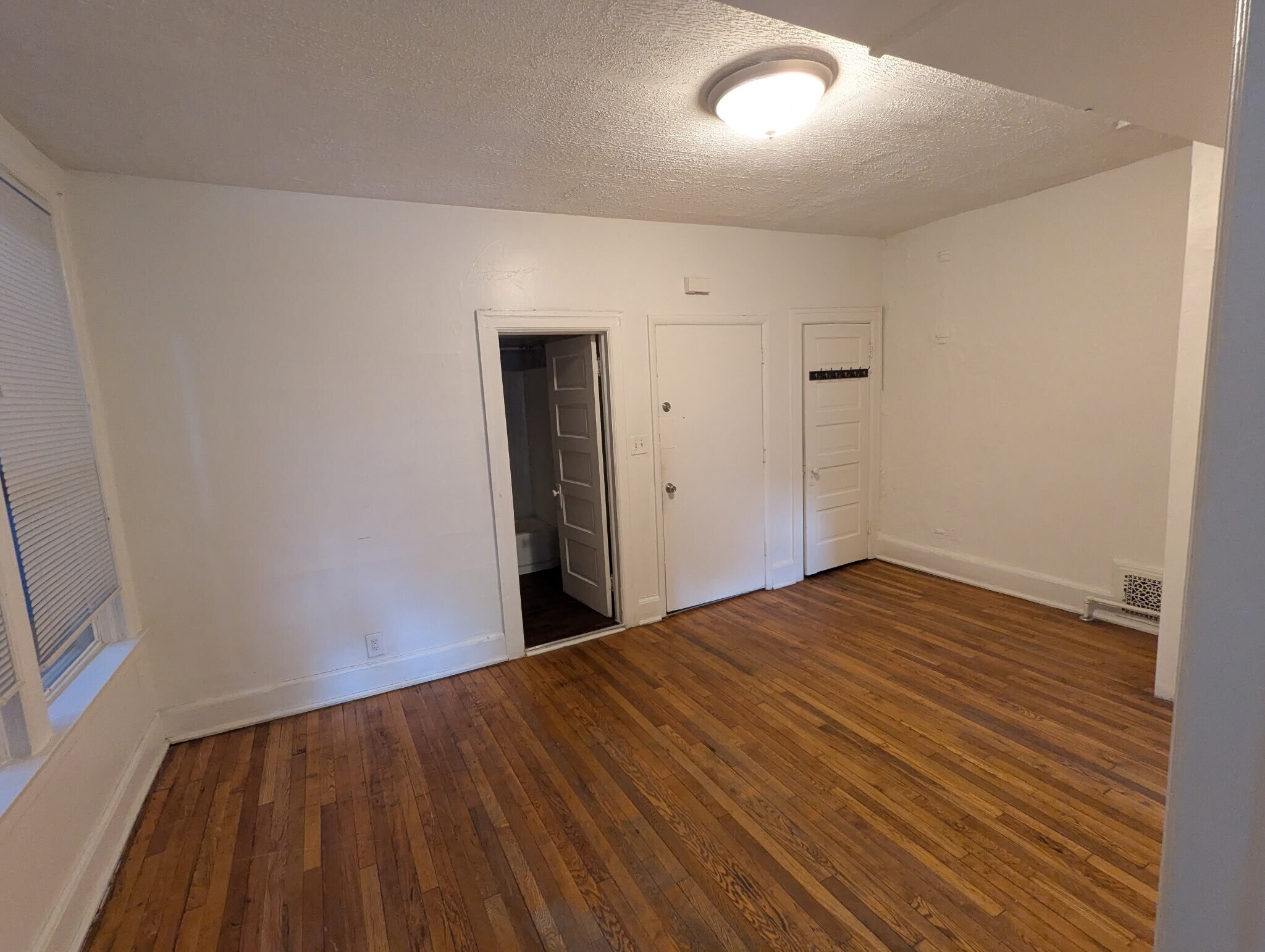 Building Photo - 3441 Gratiot Ave