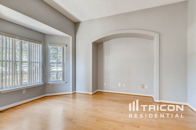 Building Photo - 16103 Kealan Cir