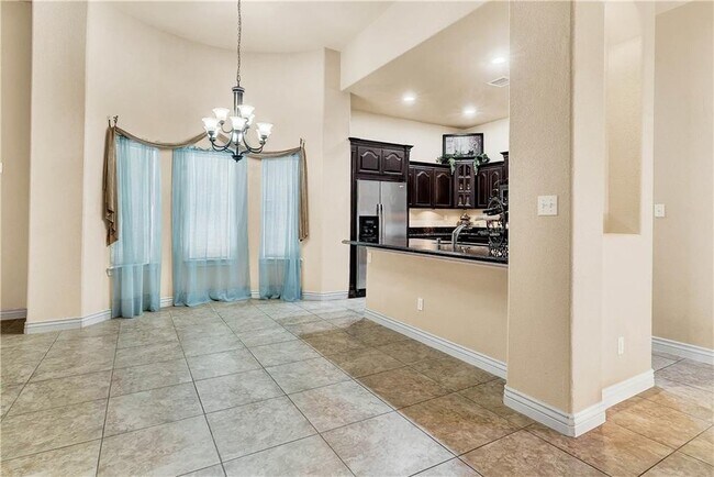 Building Photo - Sandstone Ranch Estates El Paso 3 Bed Refrig A/C!