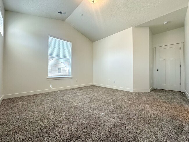 Building Photo - Modern Living in Lehi | New Build | Silico...