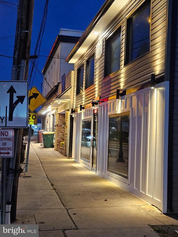 Building Photo - 14 West Ave