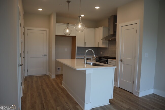 Building Photo - 692 Urban Grange Wy